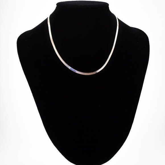 Vintage Silver Herringbone Necklace, 925 Sterling Silver Chain, Retro Fashion - Picture 10 of 10